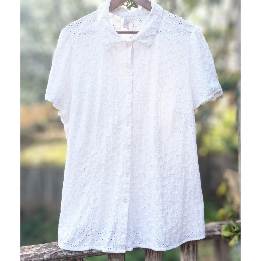 18 / 20 Plus Cotton Venezia White Eyelet Short Sleeve Button Down Shirt‎ Blouse